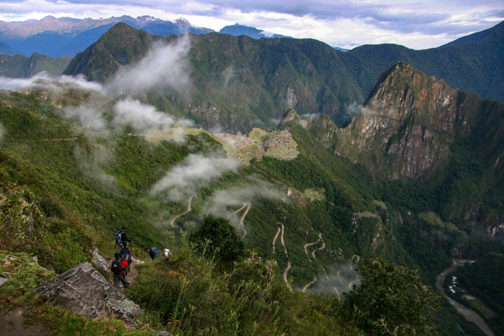 macha-picchu-peru-2023-11-27-05-14-56-utc